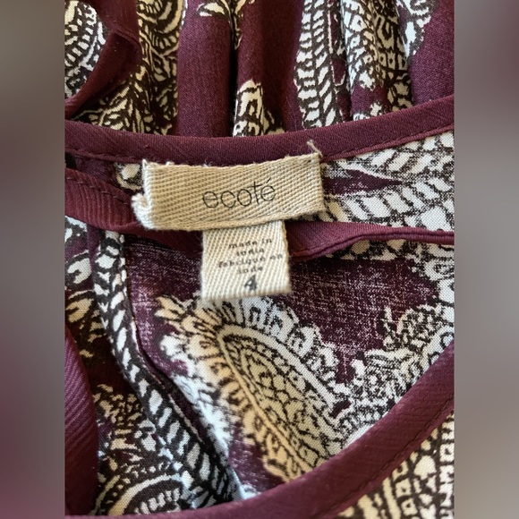 Urban Outfitters Ecote Sascha Bell Sleeve Mini Dress in Maroon Paisley - Picture 10 of 13